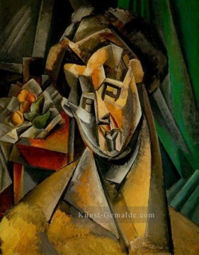 frau mit offenem gewand Ölbilder verkaufen - Frau mit Birnen 1909 kubist Pablo Picasso